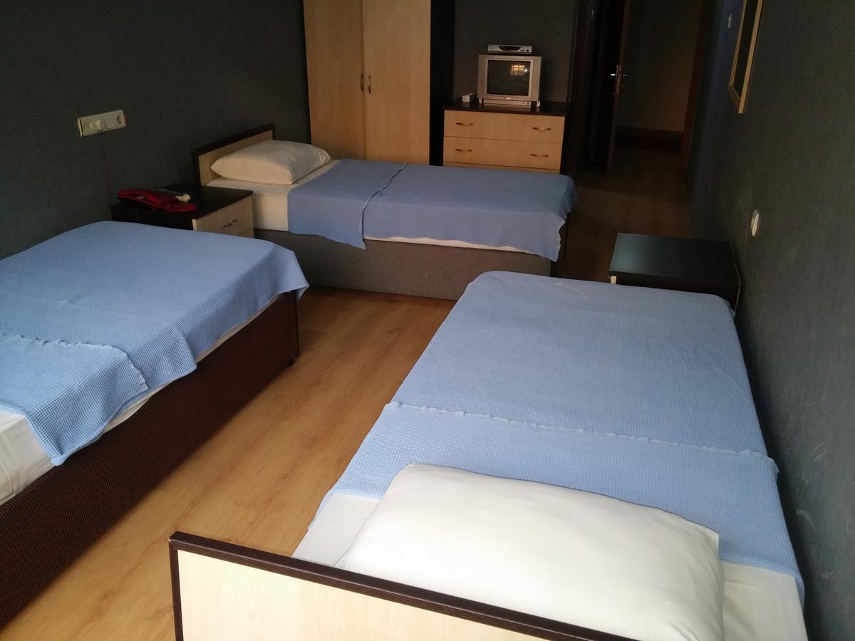 Deniz Hotel Kozlu エクステリア 写真